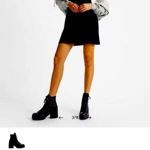 CONVERSE LUG SOLE HIGH TOP BOOTS. Worn twice excellent condition.